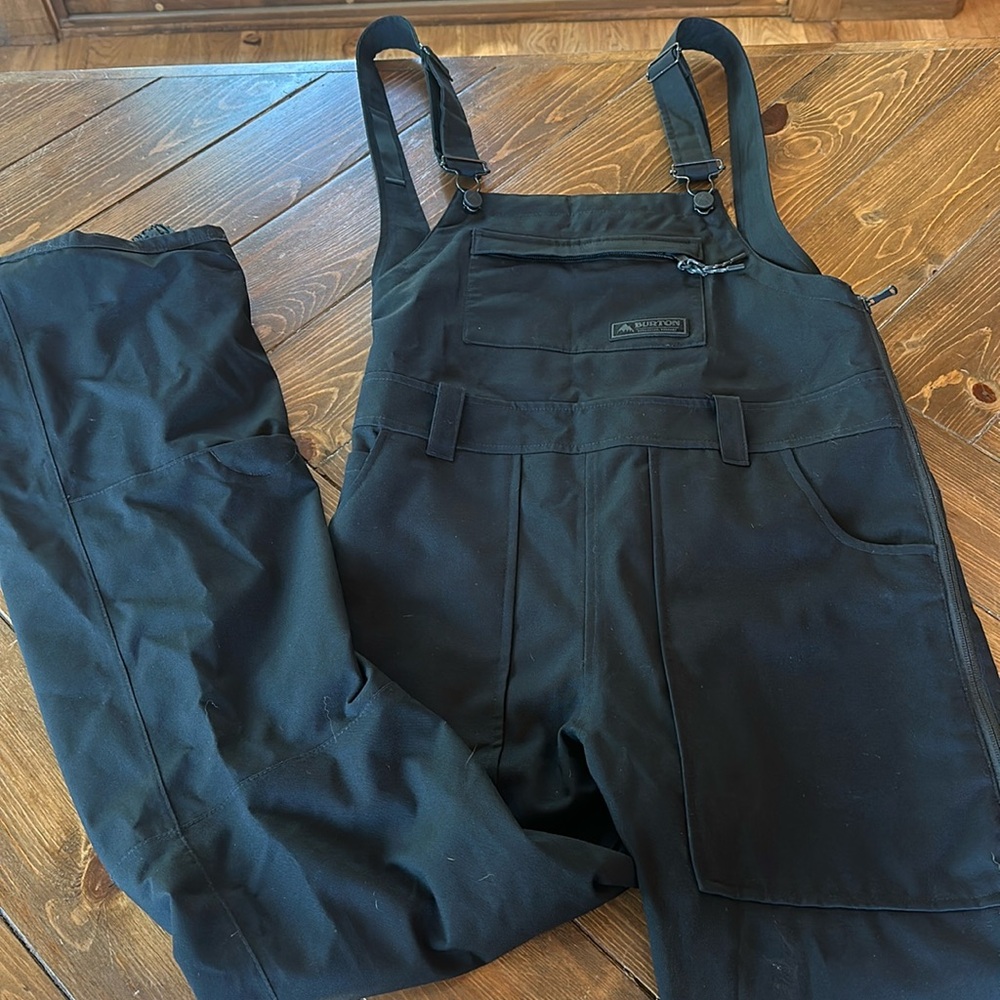 Women’s size small Burton Snowboard/Ski bibs